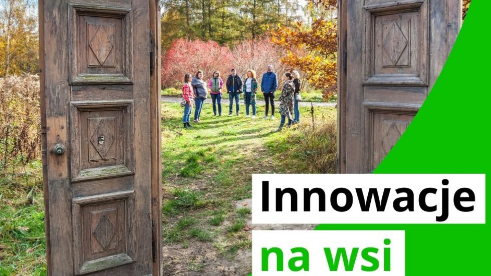 grafika przedstawiająca otwarte drzwi