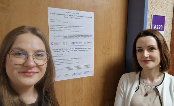 Martyna Jarota i Katarzyna Zajda